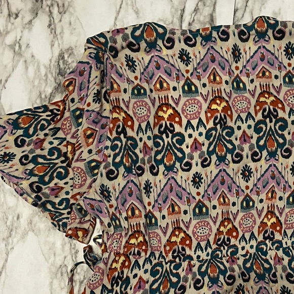 Excellent Condition torrid Smocked Wrap Blouse, ikat print, Size 1 - 14/16 - Picture 4 of 6